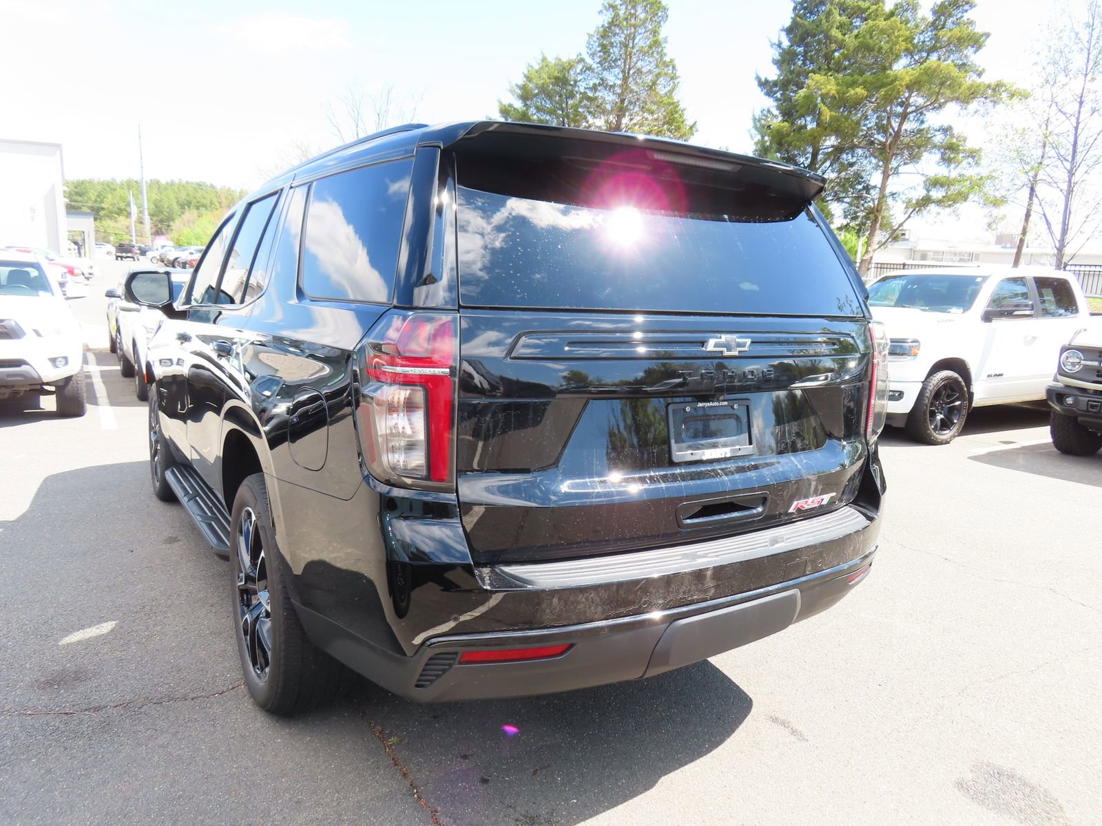 Used 2023 Chevrolet Tahoe RST w/ Luxury Package image 8