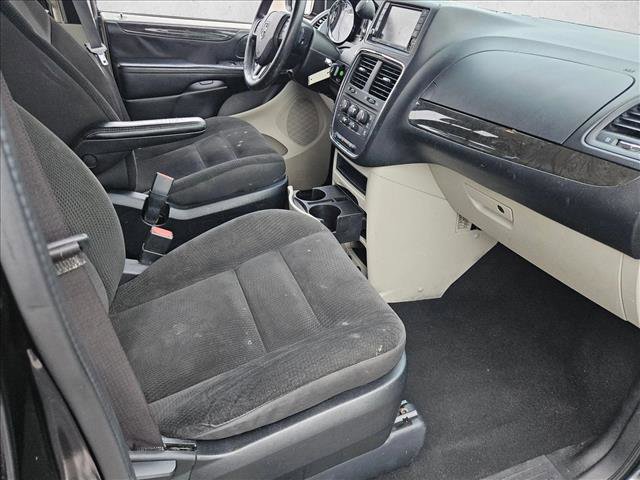 Used 2019 Dodge Grand Caravan SE w/ UConnect Hands-Free Group image 20
