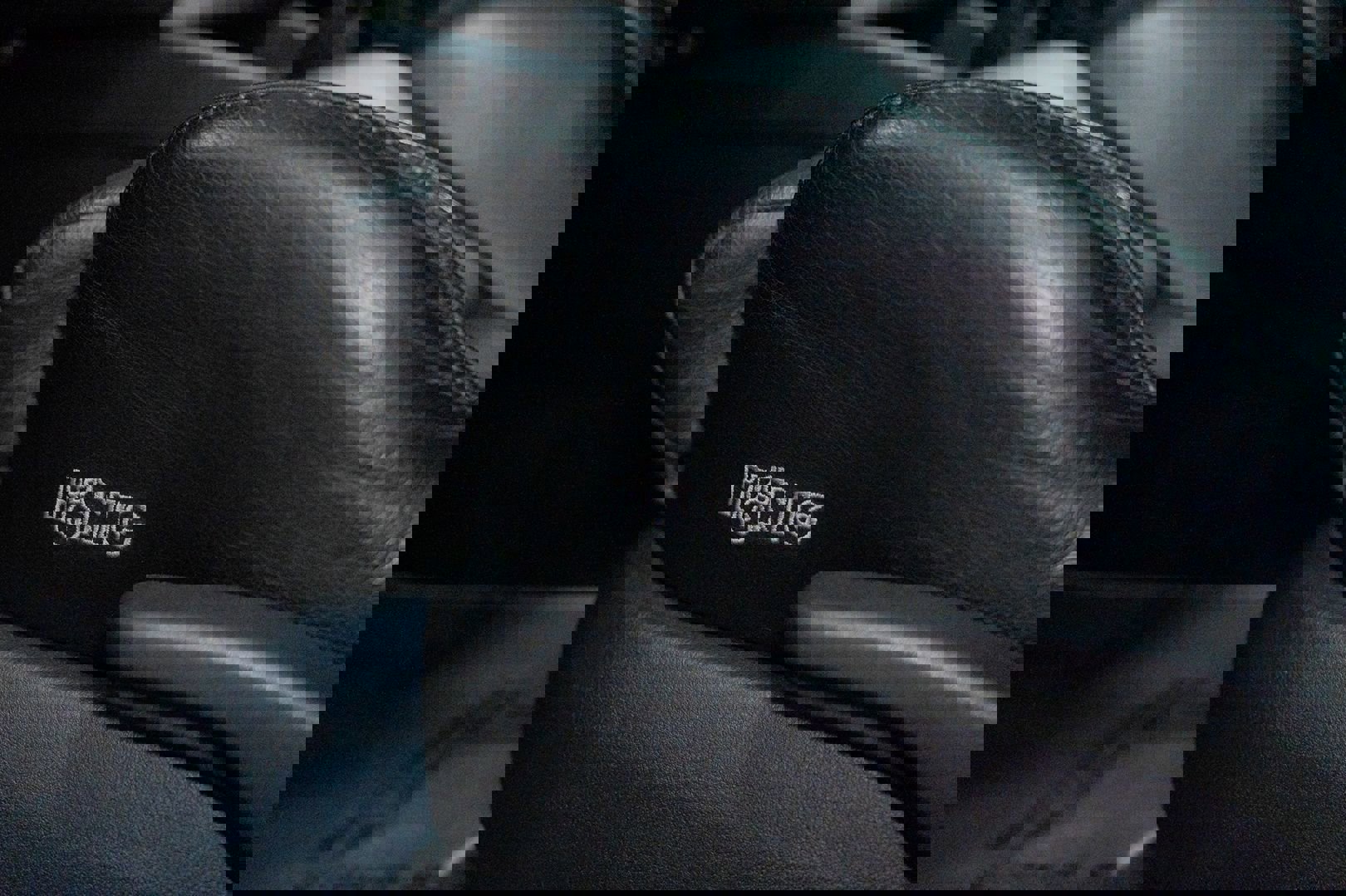 Used 2004 Volkswagen R32 image 21