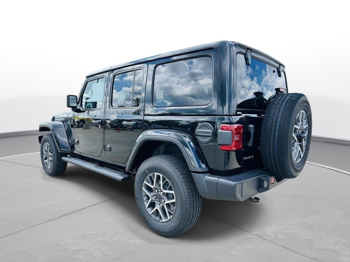 New 2025 Jeep Wrangler Unlimited Sahara AWD/4WD image 33
