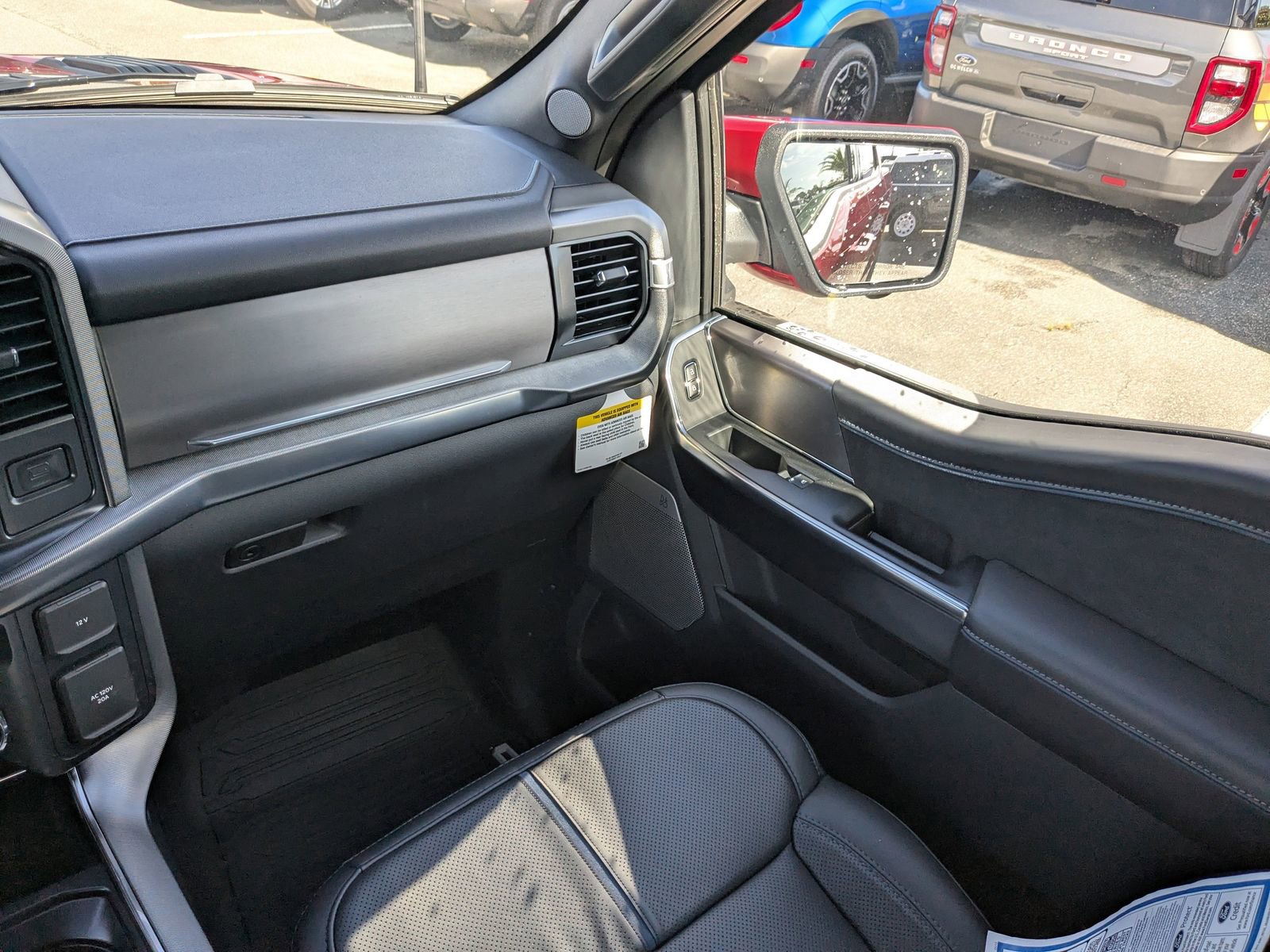 New 2025 Ford F150 Platinum w/ FX4 Off-Road Package image 17