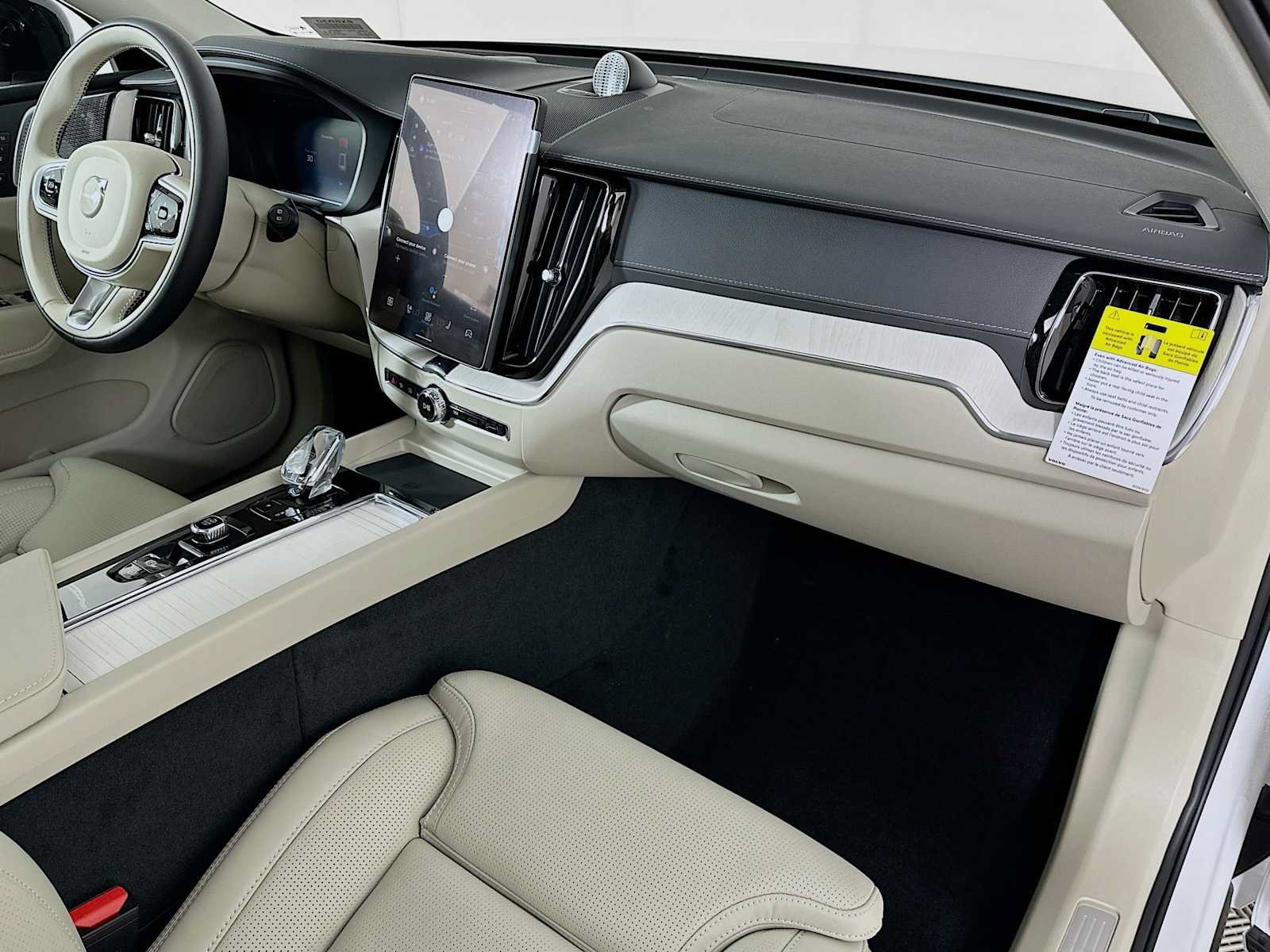New 2026 Volvo XC60 B5 Ultra w/ Climate Package PRO AWD/4WD image 28
