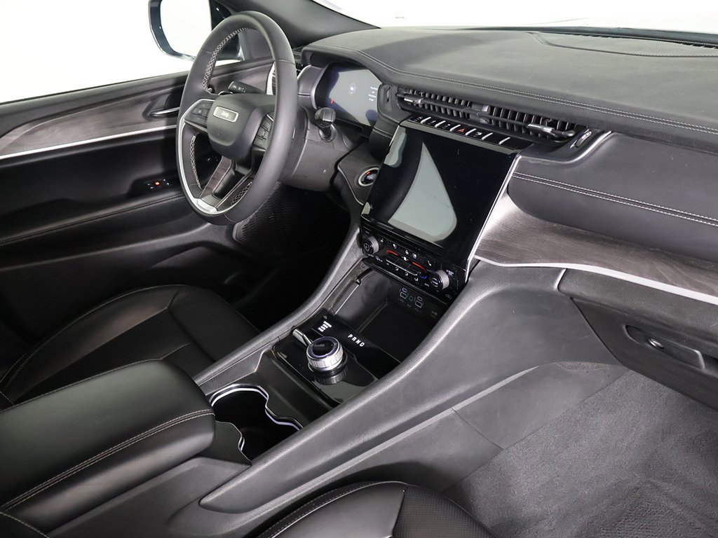 Used 2024 Jeep Grand Cherokee L Limited w/ Luxury Tech Group II image 33