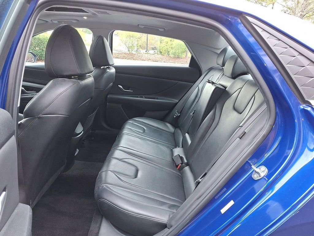 Used 2024 Hyundai Elantra Limited image 20