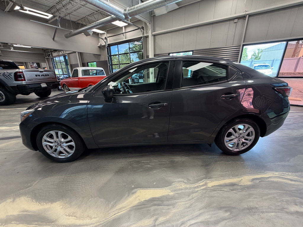 Used 2016 Scion iA FWD image 31