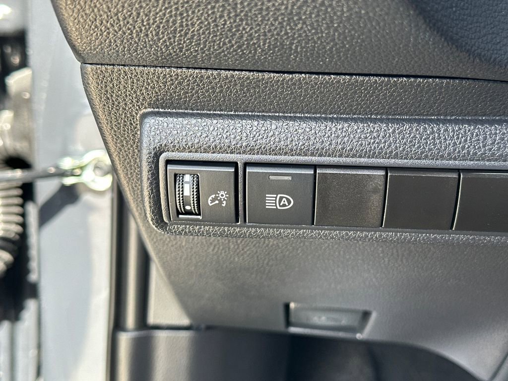 Used 2025 Toyota Corolla LE image 19