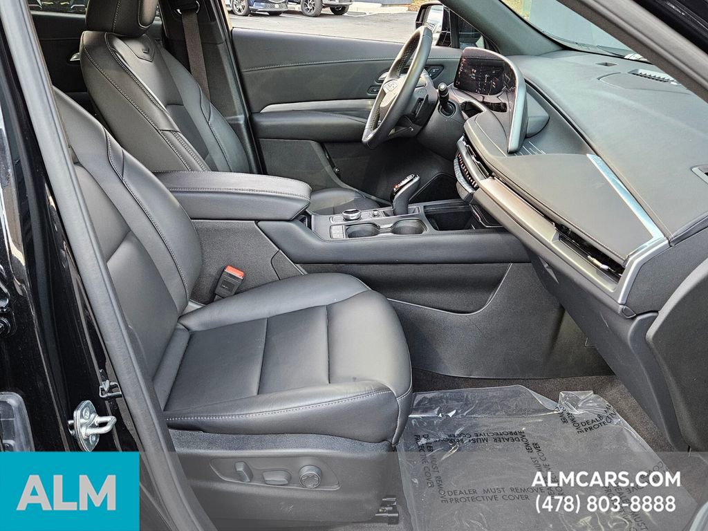 Used 2025 Cadillac XT4 Premium Luxury image 19