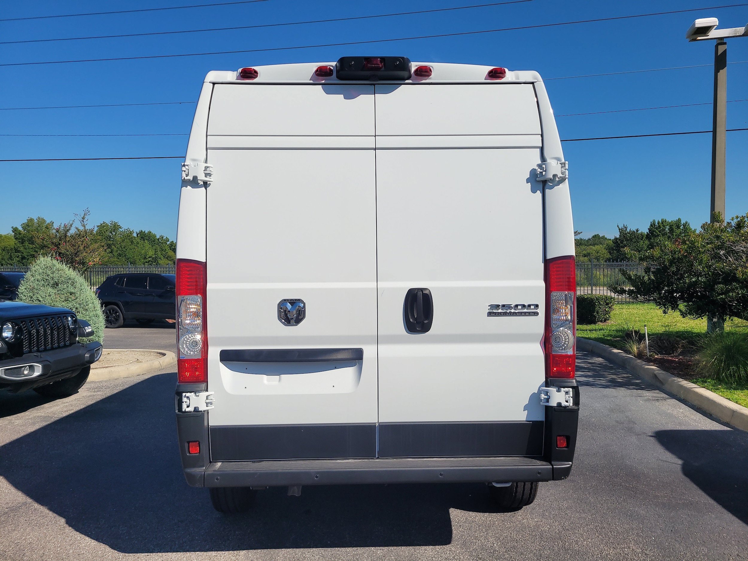 New 2026 RAM ProMaster 1500 w/ Convenience Group FWD image 8