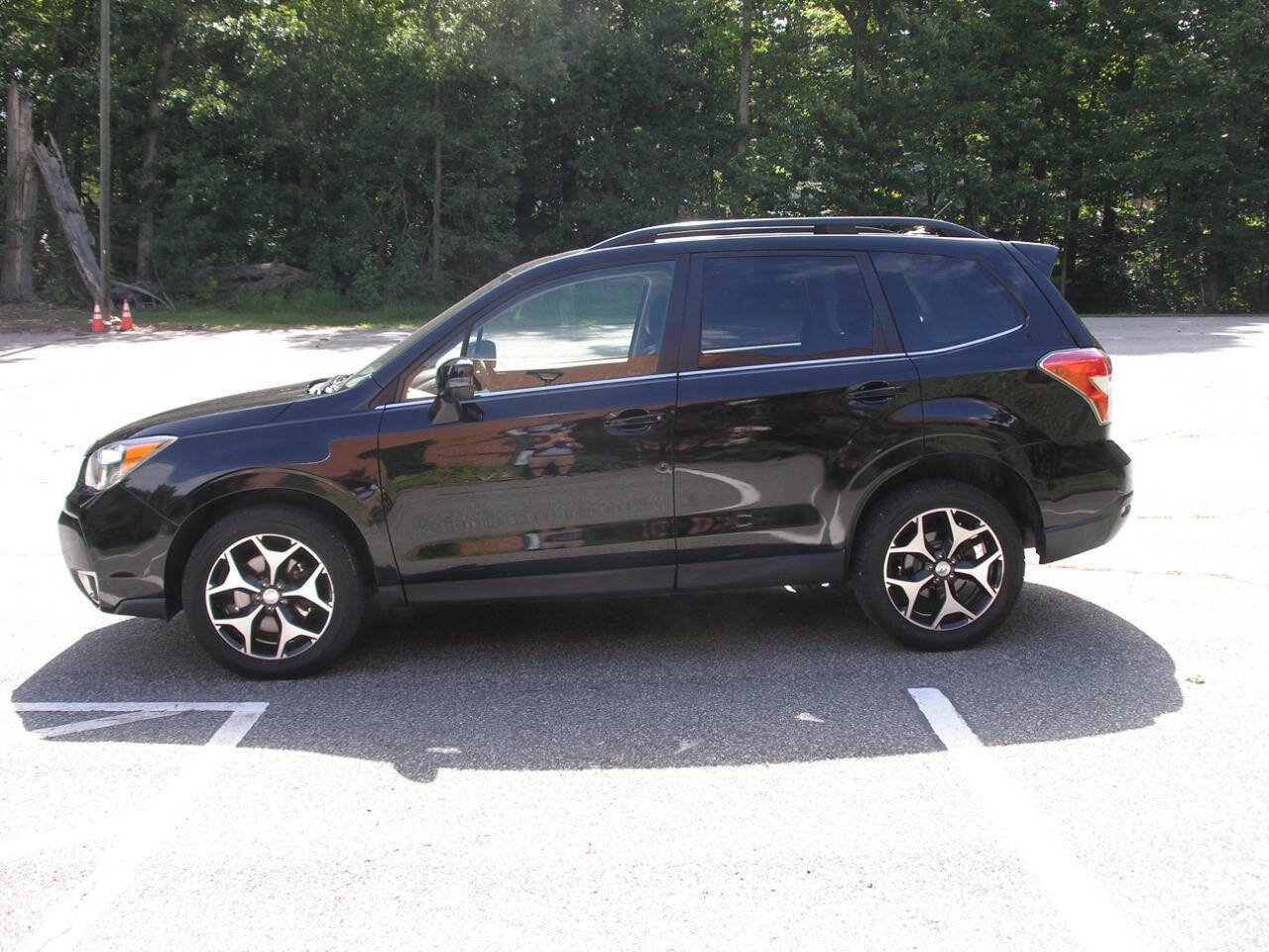 Used 2014 Subaru Forester 2.0XT Touring AWD/4WD image 10