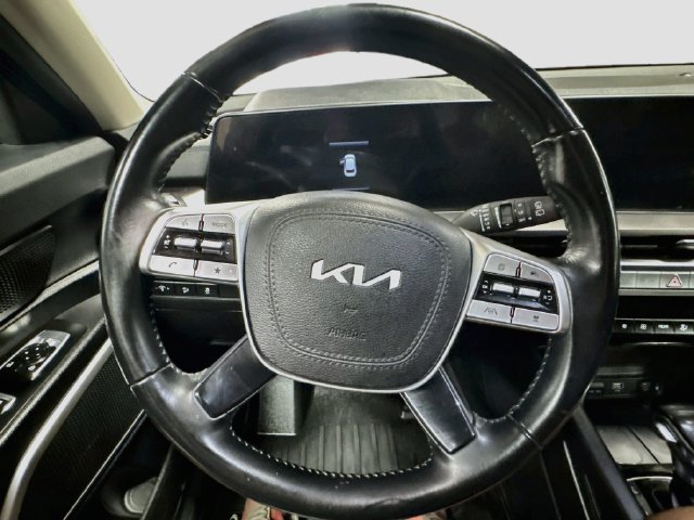 Certified 2023 Kia Telluride S w/ S Sunroof Package AWD/4WD image 11