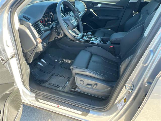 Certified 2025 Audi Q5 2.0T Premium Plus w/ Premium Plus Package AWD/4WD image 9