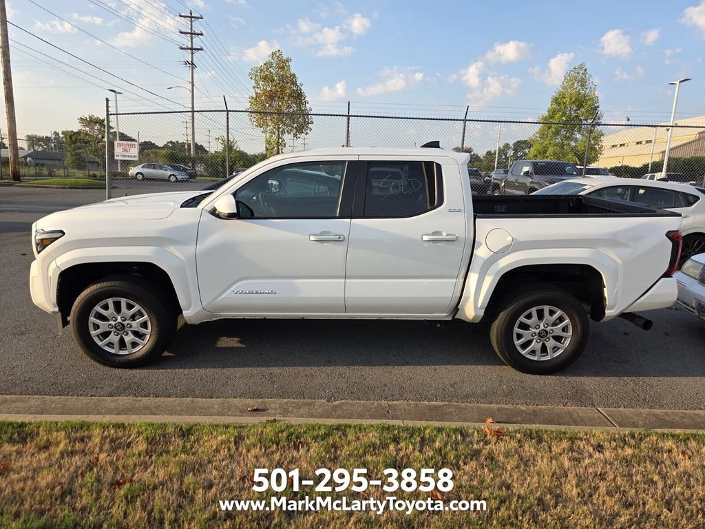 Used 2025 Toyota Tacoma SR5 RWD image 6