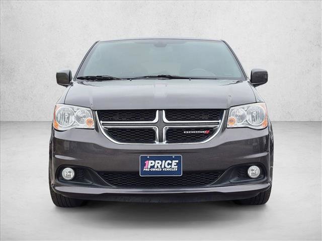 Used 2020 Dodge Grand Caravan SE FWD image 2