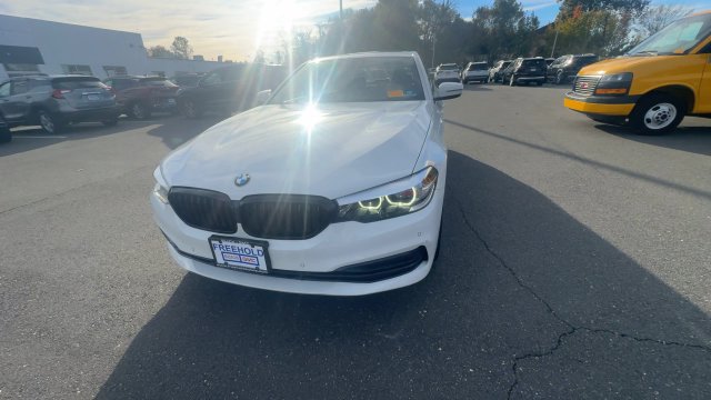 Used 2019 BMW 530i xDrive w/ Convenience Package AWD/4WD image 3