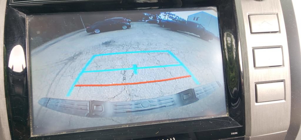 Certified 2018 Toyota Tundra SR5 w/ SR5 Upgrade Package AWD/4WD image 13