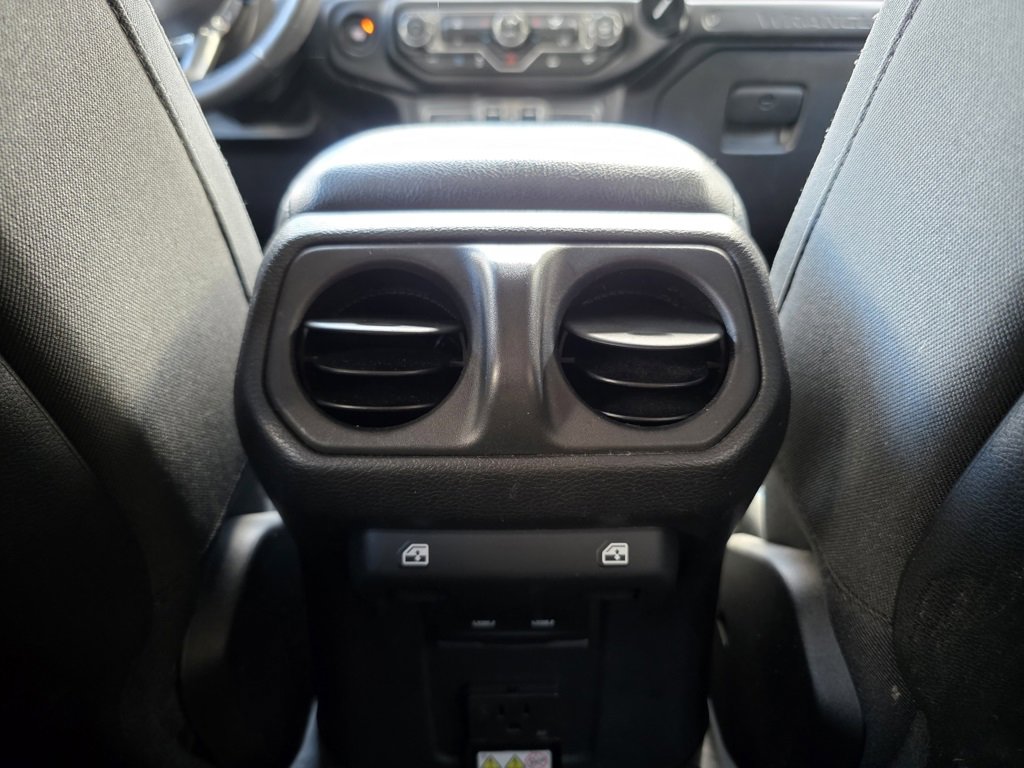 Used 2022 Jeep Wrangler Unlimited Rubicon 4xe image 16