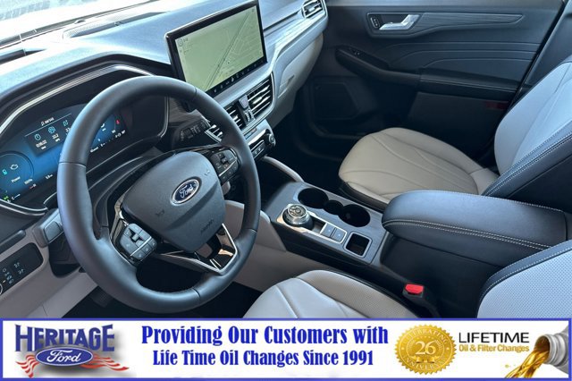 New 2025 Ford Escape SE w/ PHEV Premium Package image 7