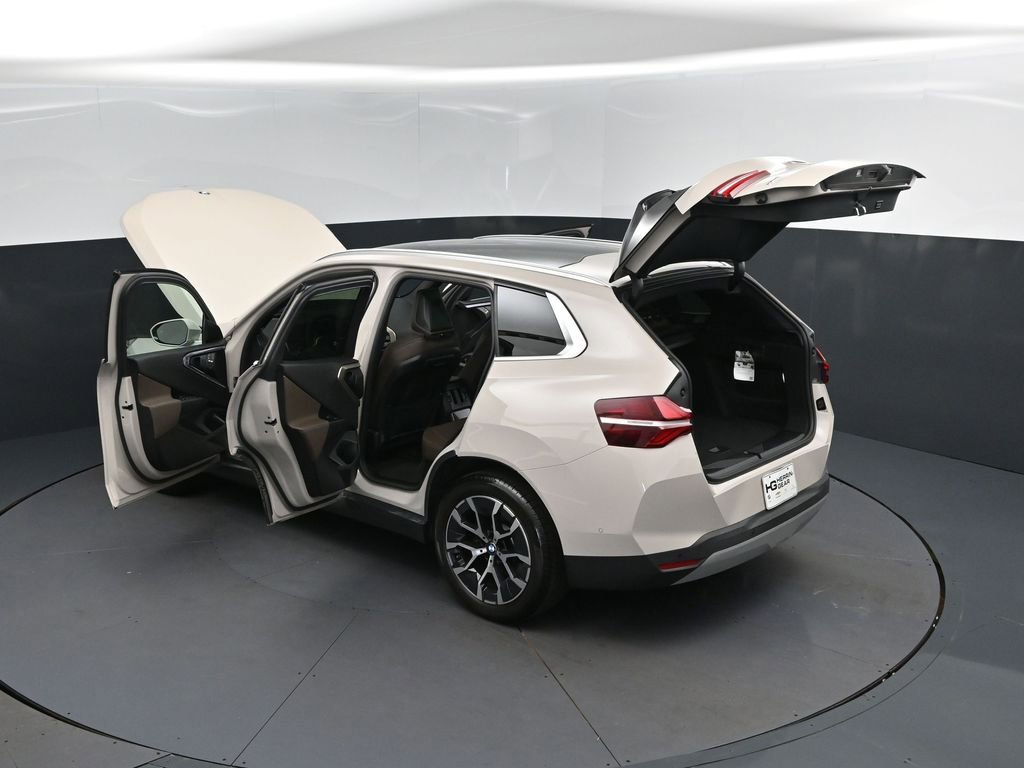 Certified 2025 BMW X3 xDrive30i w/ Premium Package AWD/4WD image 39