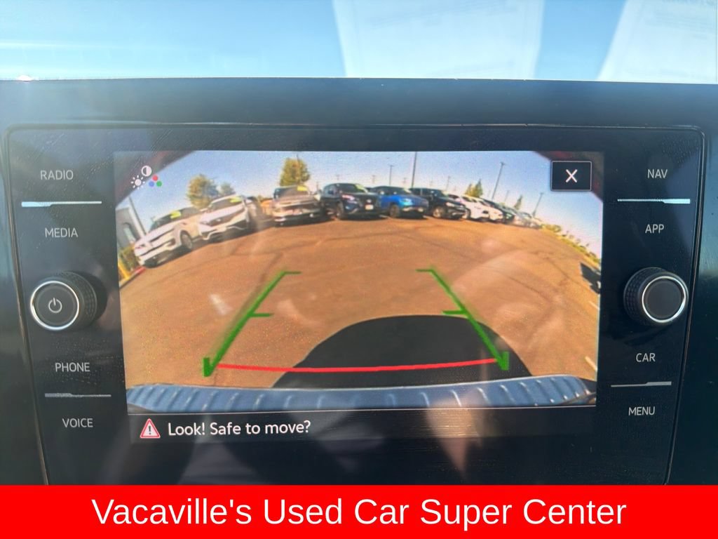 Used 2025 Volkswagen Jetta SEL FWD image 20