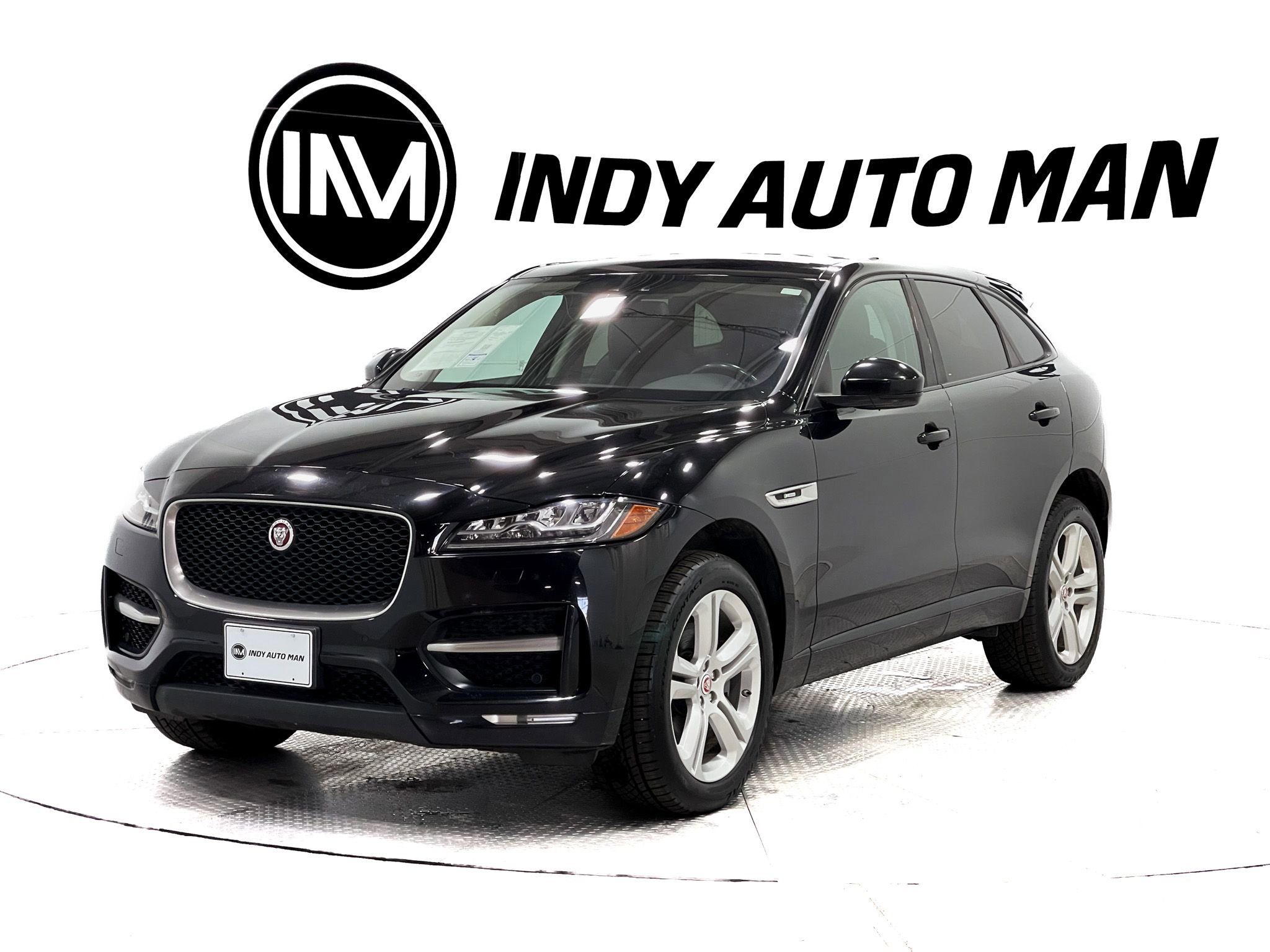 Used 2017 Jaguar F-PACE R-Sport image 8