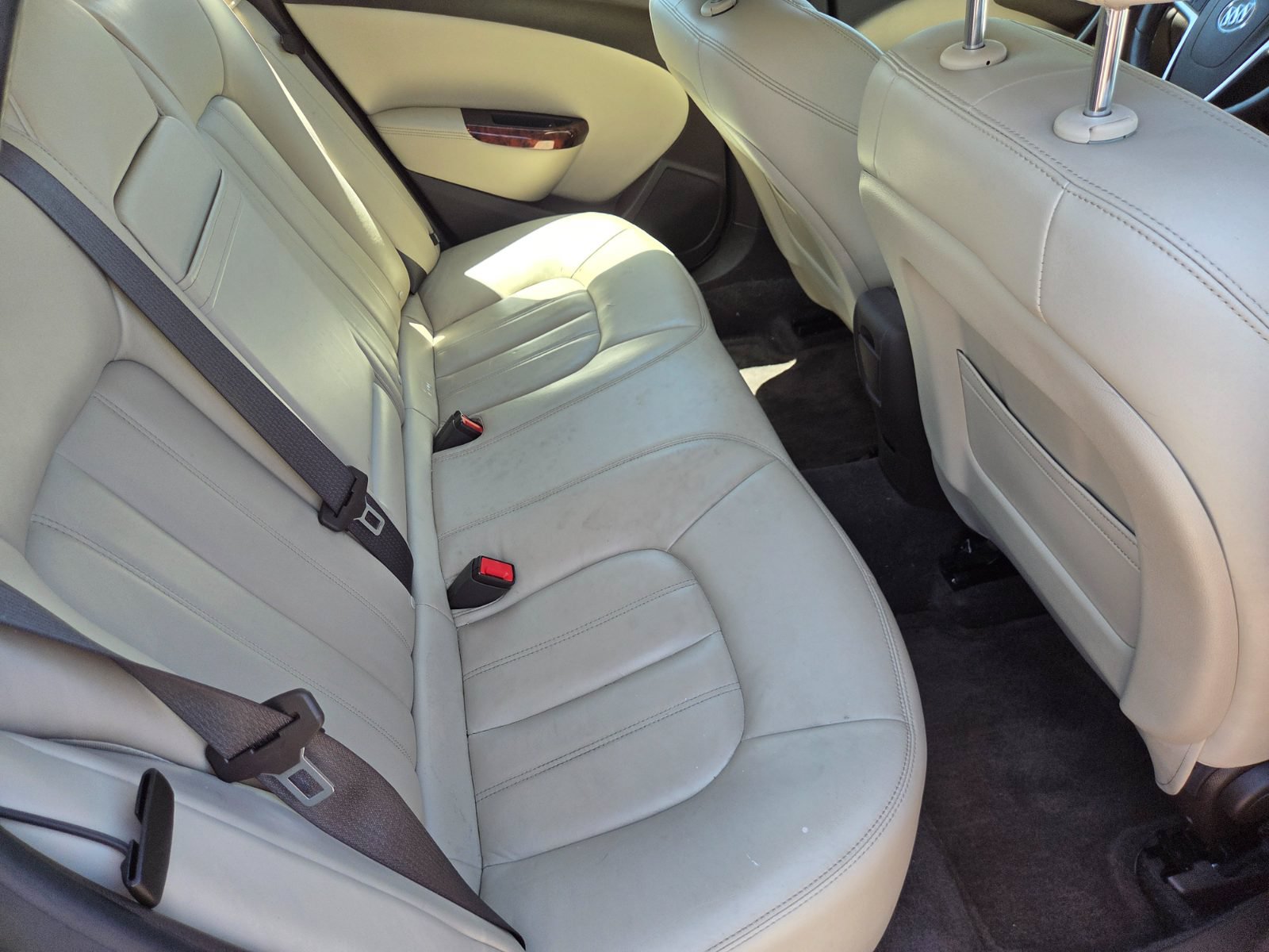 Used 2013 Buick Verano Leather FWD image 12