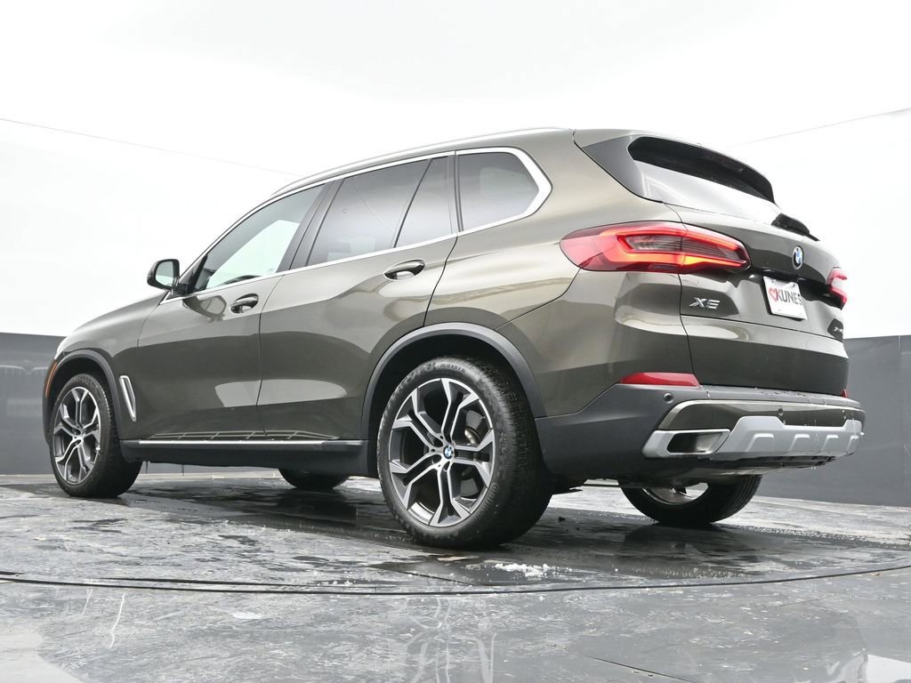 Used 2023 BMW X5 xDrive40i w/ Premium Package image 45
