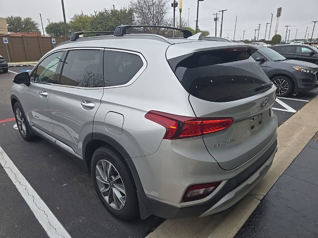 Used 2020 Hyundai Santa Fe SEL w/ Convenience + Premium Package image 4