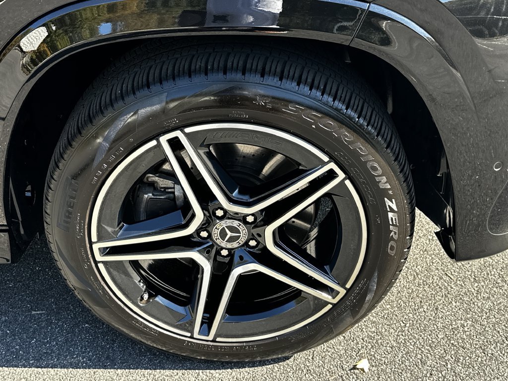Certified 2025 Mercedes-Benz GLS 450 4MATIC w/ AMG Line Exterior image 13