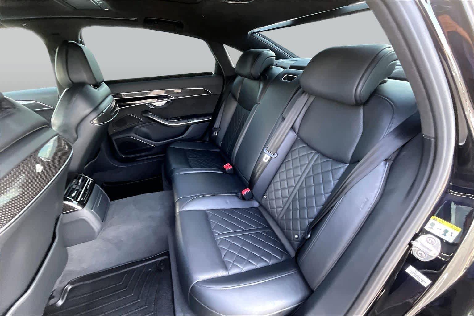 Used 2020 Audi S8 L w/ S8 Executive Package AWD/4WD image 21