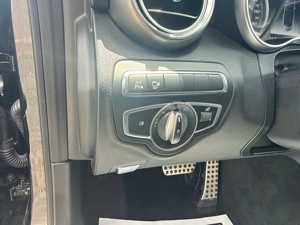 Used 2018 Mercedes-Benz C 300 4MATIC Cabriolet image 24