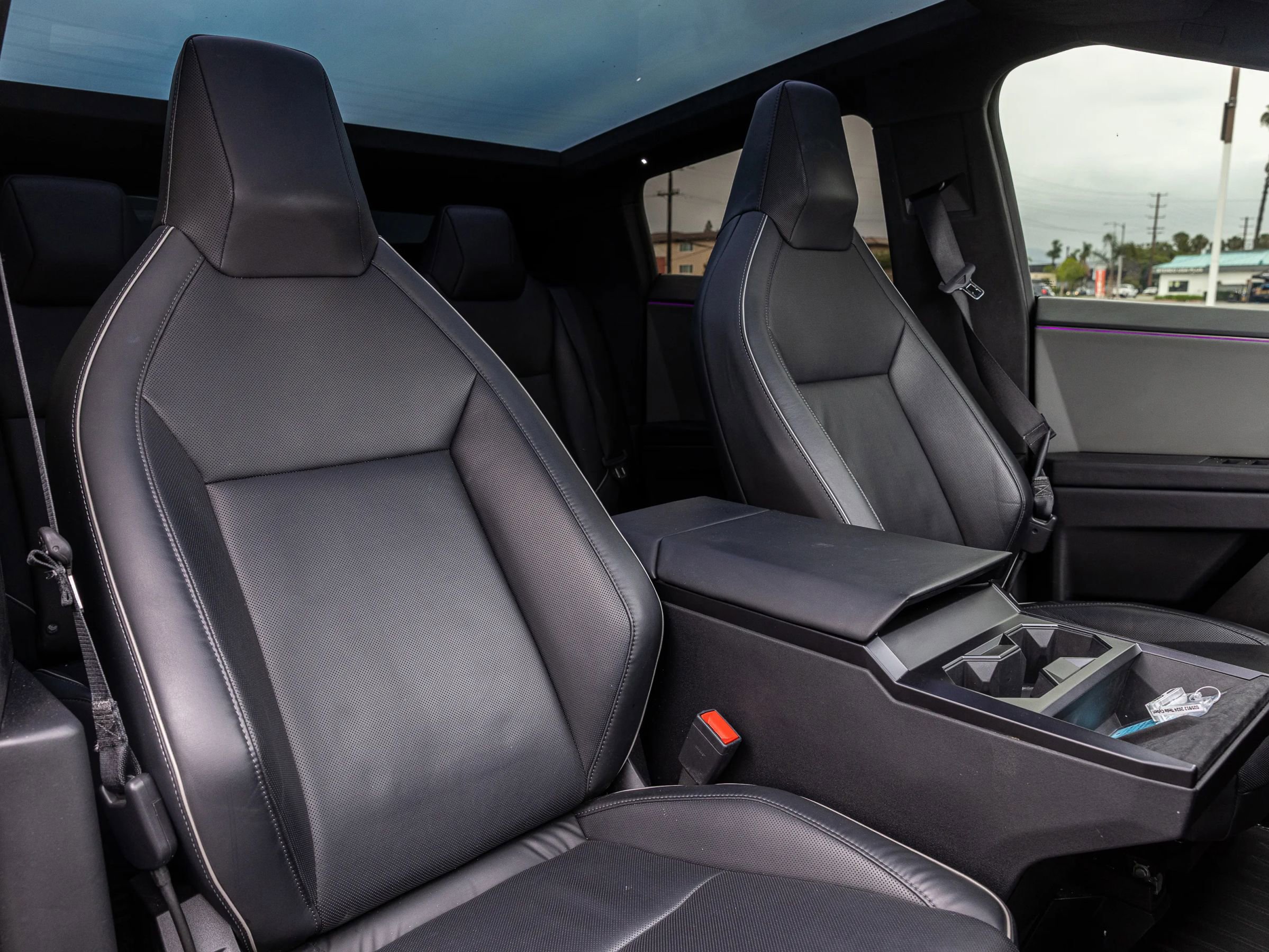 Used 2024 Tesla Cybertruck Cyberbeast AWD/4WD image 21