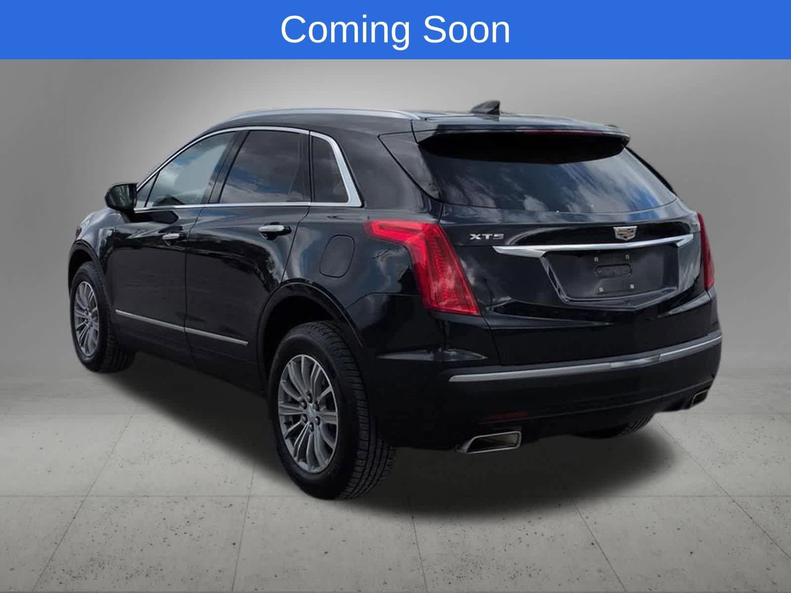 Used 2017 Cadillac XT5 Luxury w/ LPO, Wheel Lock Package FWD image 4