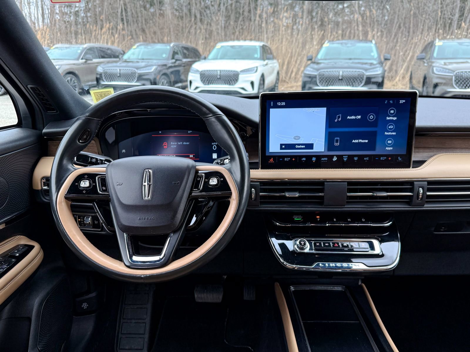 Used 2023 Lincoln Corsair Reserve w/ Jet Appearance Package image 23