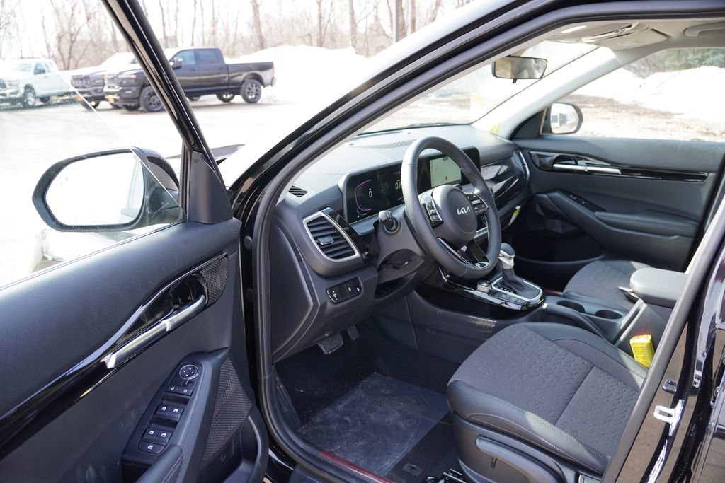 New 2026 Kia Seltos S AWD/4WD image 10