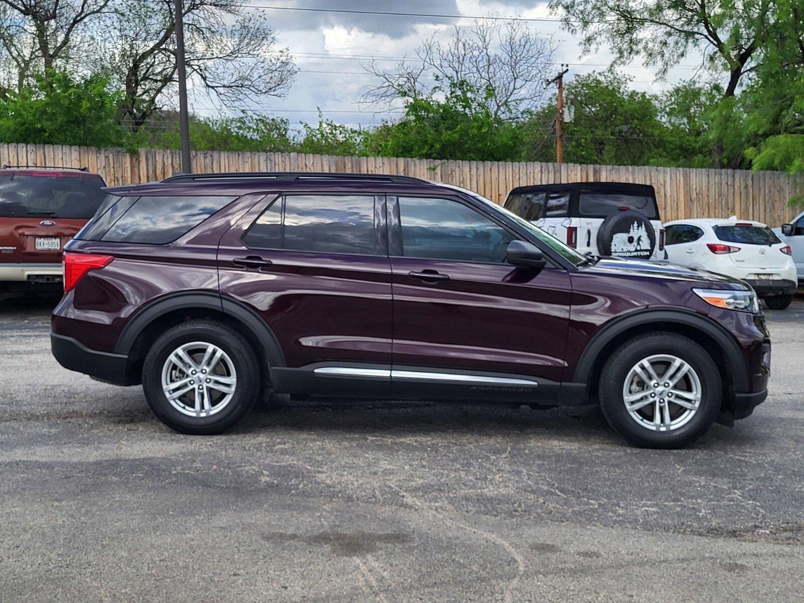 Certified 2023 Ford Explorer XLT image 7