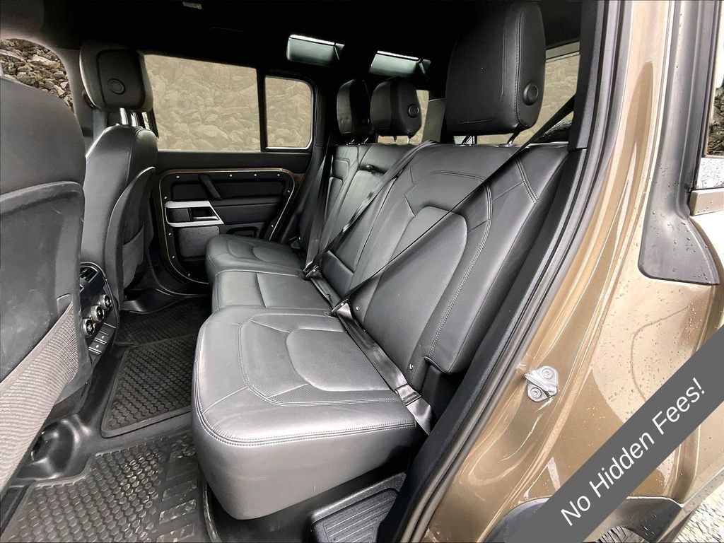 Used 2024 Land Rover Defender 110 SE AWD/4WD image 23