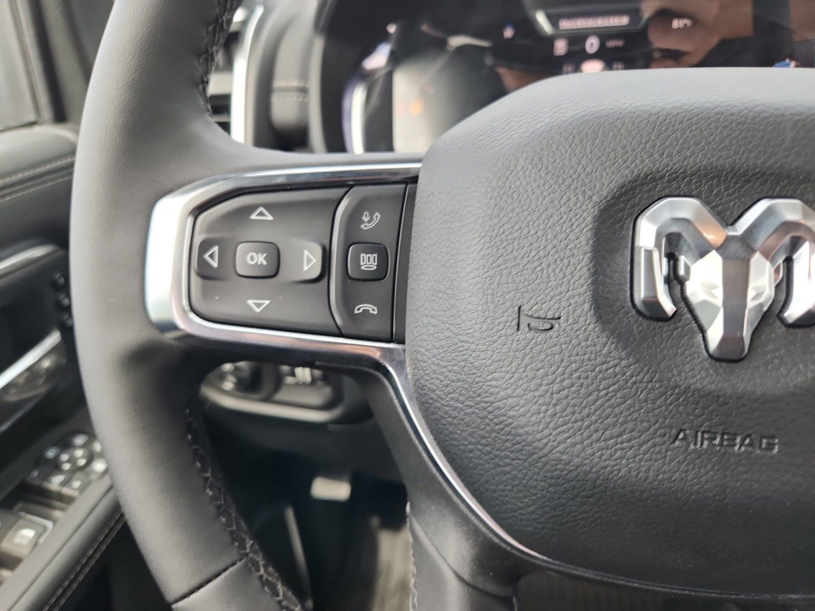 New 2026 RAM 2500 Laramie AWD/4WD image 15