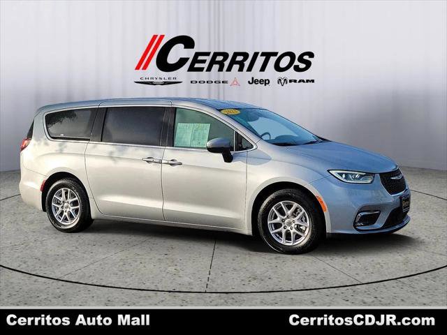 Certified 2023 Chrysler Pacifica Touring-L
