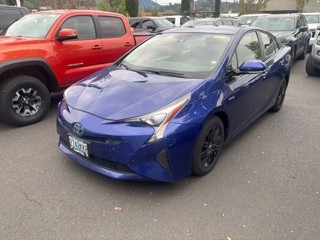 Used 2017 Toyota Prius Three FWD image 4