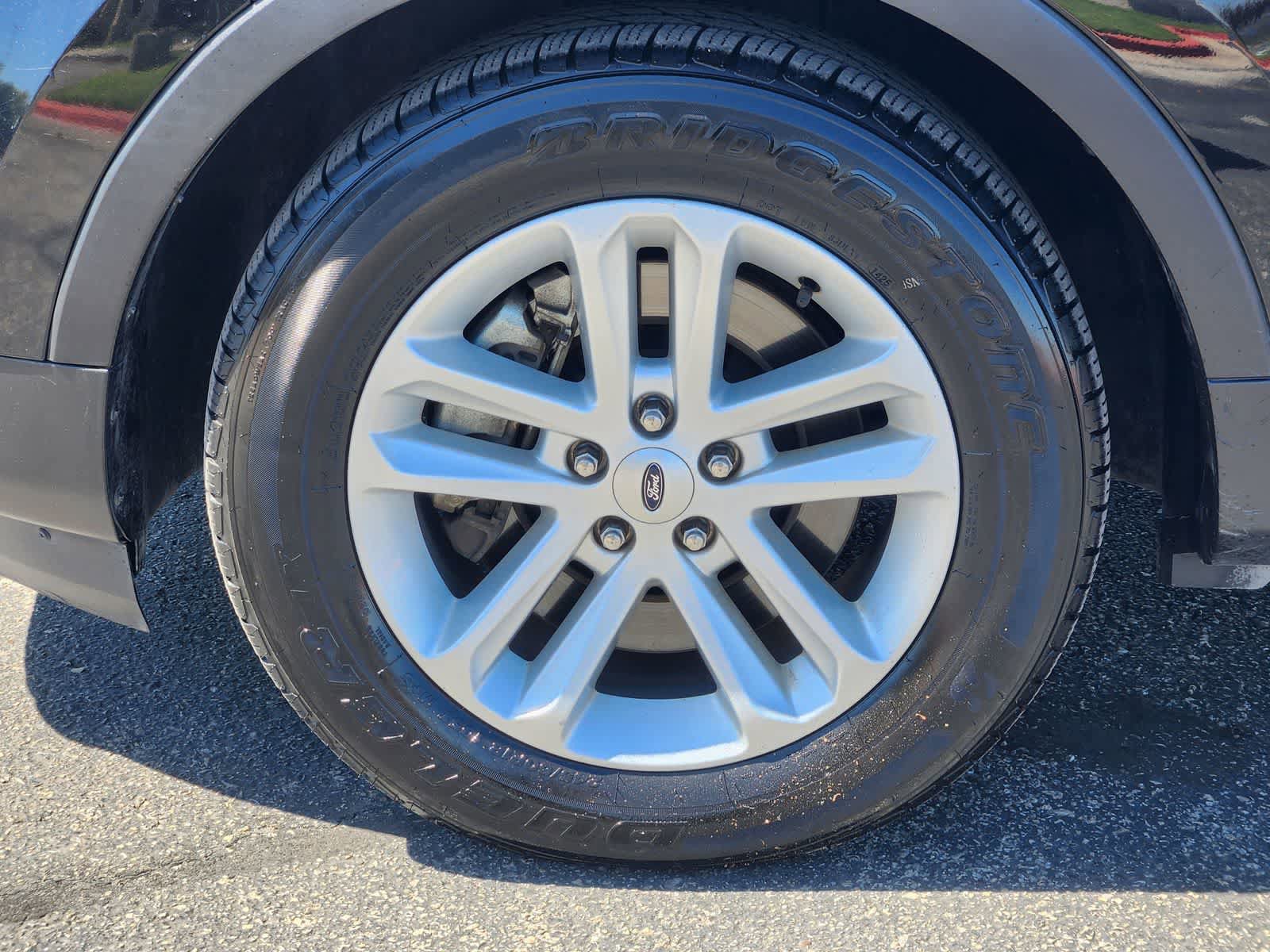 Used 2013 Ford Explorer XLT image 9