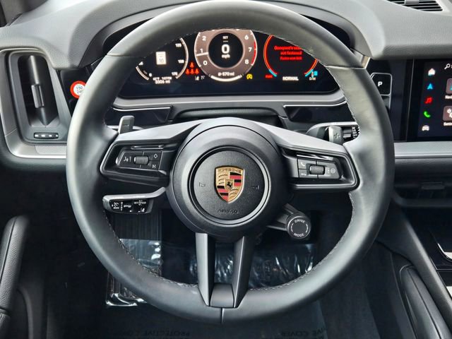 Used 2025 Porsche Cayenne image 15