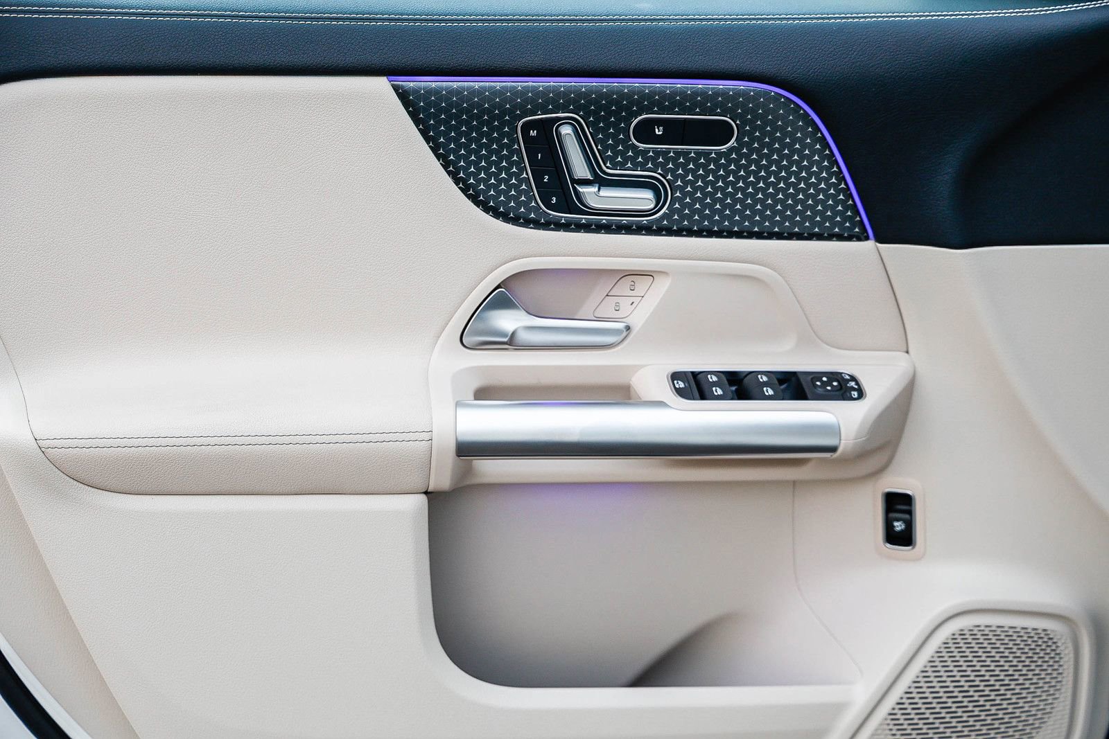 Certified 2025 Mercedes-Benz GLA 250 4MATIC image 20