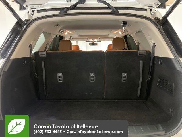 Used 2024 Nissan Pathfinder Platinum image 25