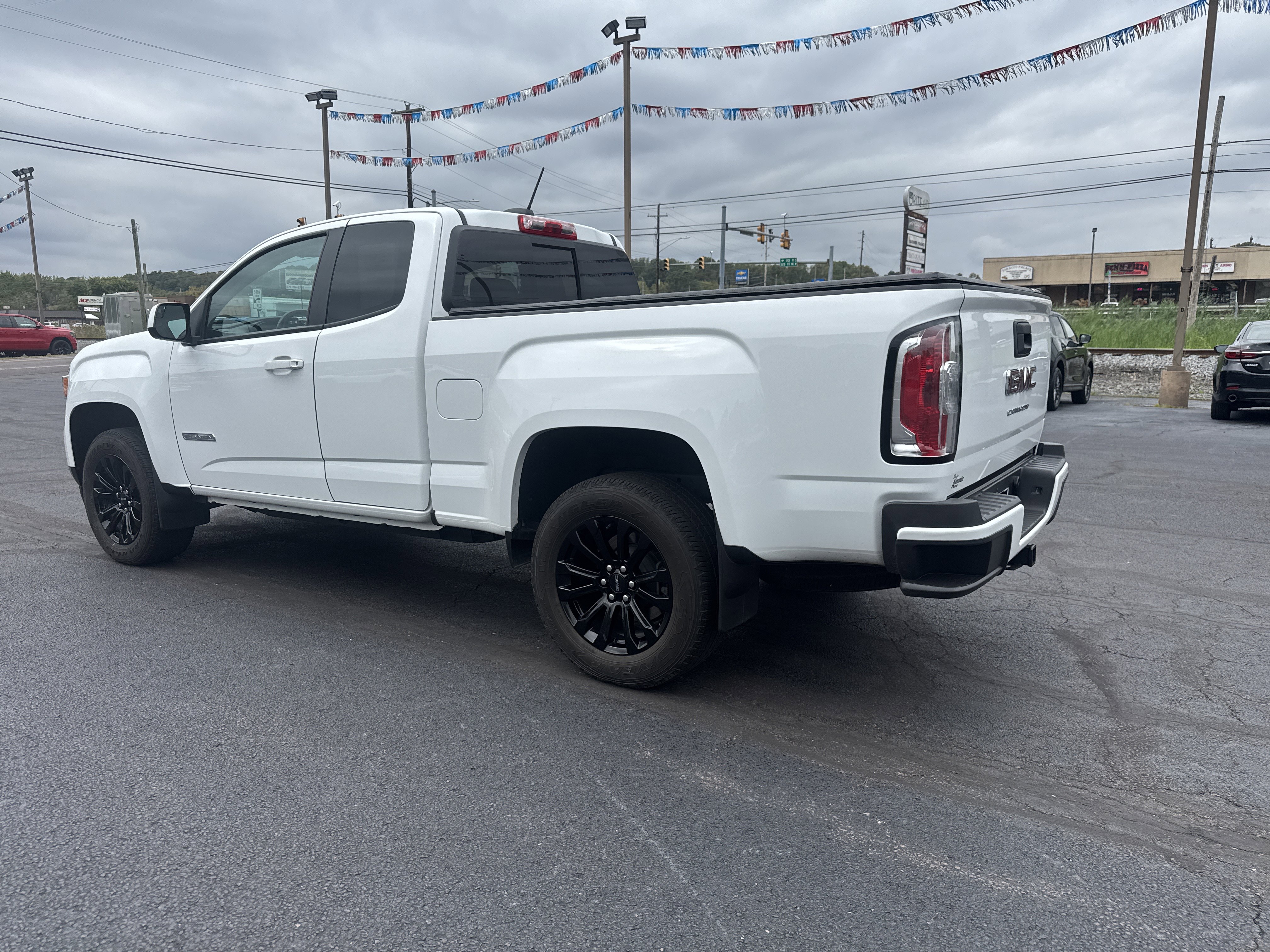 Used 2022 GMC Canyon Elevation image 6