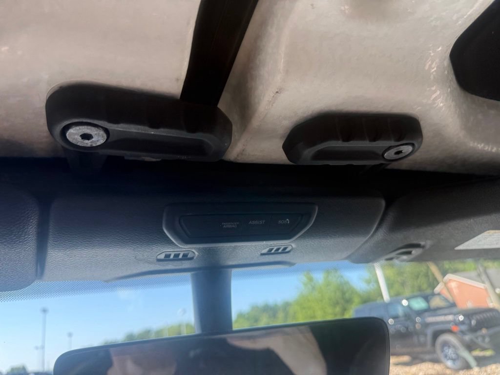 Certified 2019 Jeep Wrangler Unlimited Sahara AWD/4WD image 37