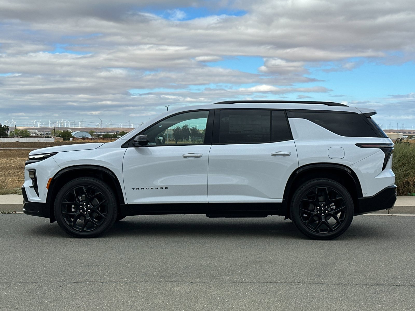 New 2026 Chevrolet Traverse RS w/ LPO, Floor Liner Package image 7