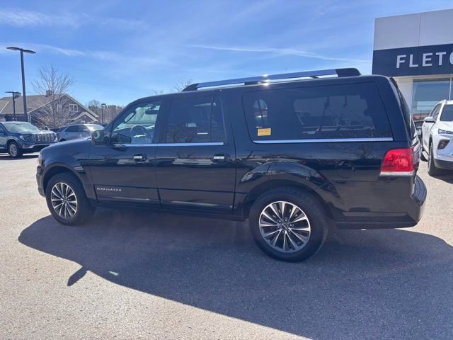 Used 2016 Lincoln Navigator L Select image 8