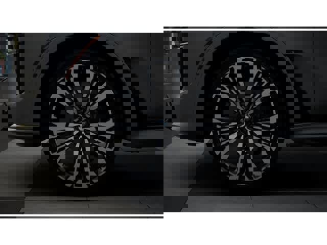 New 2026 BMW X7 M60i image 7