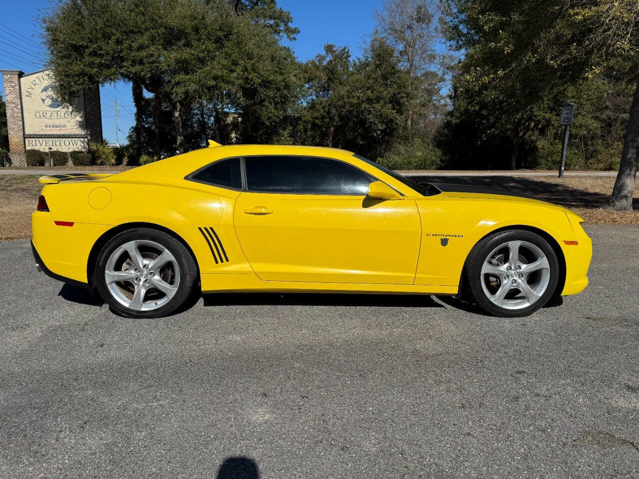 Used 2015 Chevrolet Camaro LT w/ RS Package image 7