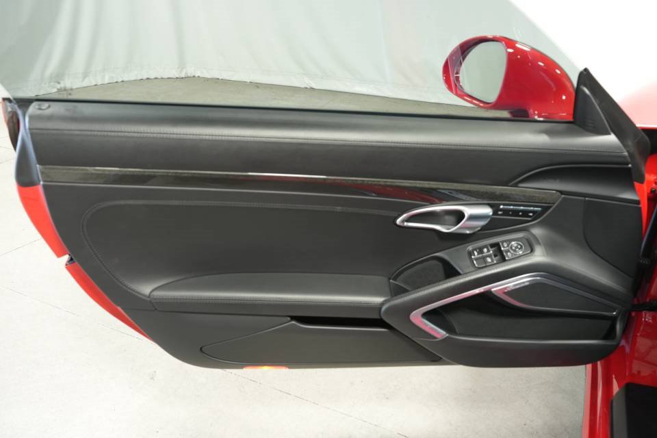 Used 2019 Porsche 911 Turbo image 26